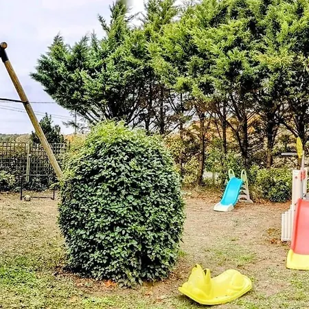 A La Ferme Avec Cheminee, Billard, Baby-foot, Boulodrome, Aire De Jeux, Piscine Chauffee Floure