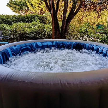 A La Ferme Avec Piscine Ou Jacuzzi Prive Billard Floure