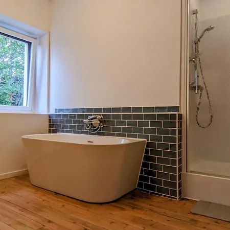 à La Ferme Avec Piscine Ou Jacuzzi Privé Billard Сasa de vacaciones *